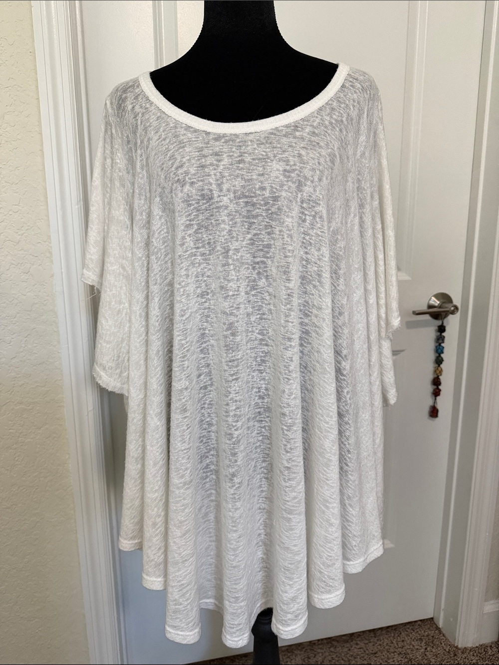 American Threads White Sheer Scoop Neck Tunic Top